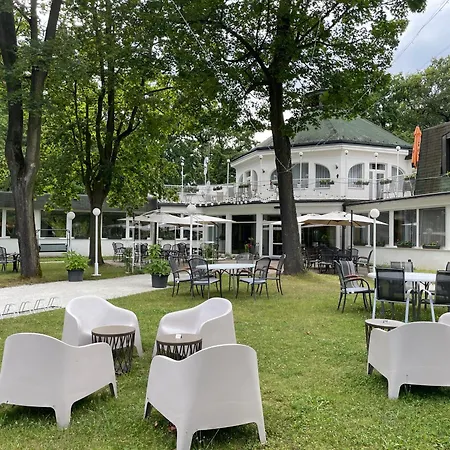 Hotel Ostrov-2
