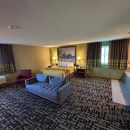 Super 8 By Wyndham Mclean/Bloomington Sw-2