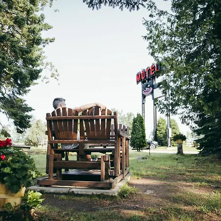 Motel Des Cascades-3
