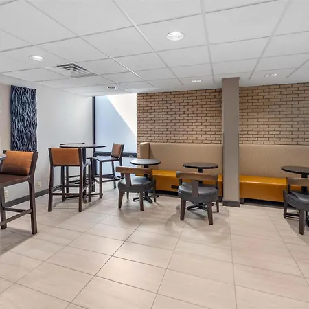 Drury Inn & Suites Paducah-2