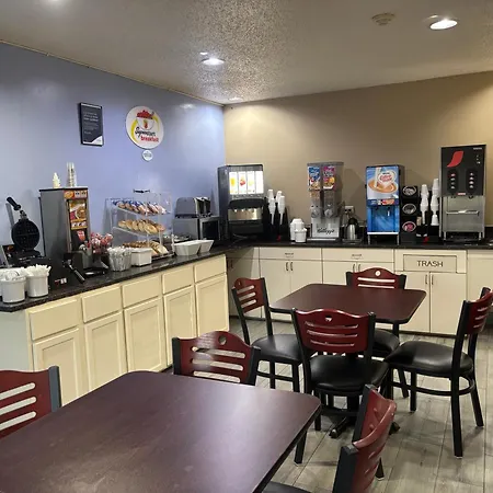 Super 8 By Wyndham Mundelein/Libertyville Area-2