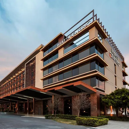 Hyatt Centric San Jose Escazu-3