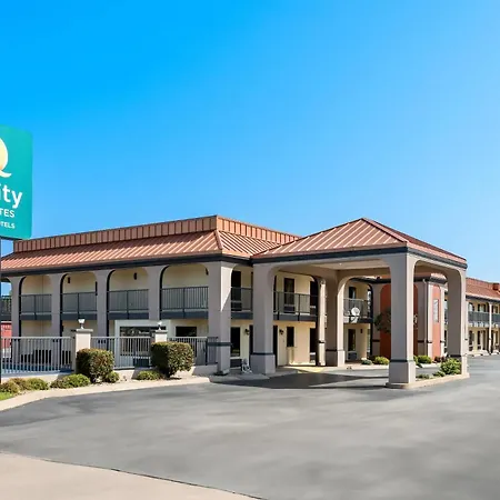 Quality Inn & Suites Dumas-3