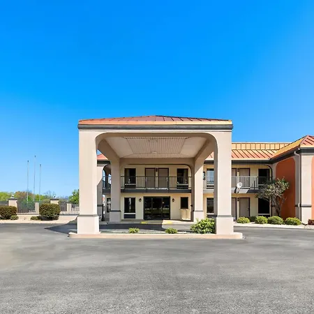 Quality Inn & Suites Dumas-2