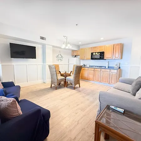 Lighthouse Resort: Inn & Suites-2