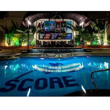 Score Birds Hotel-3
