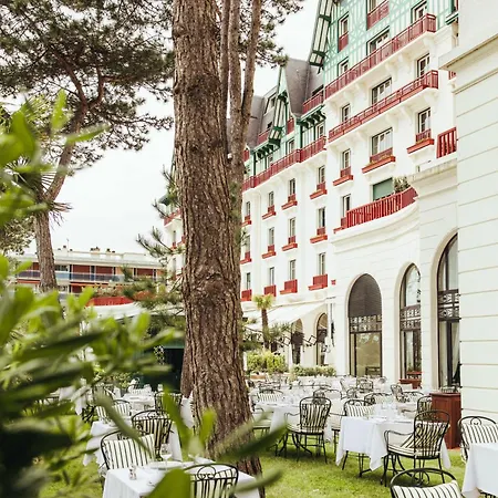 Hotel Barriere L'Hermitage-3