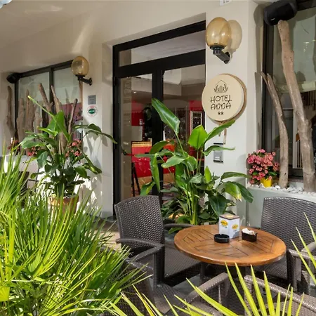 Hotel Anna Gabicce Mare-2