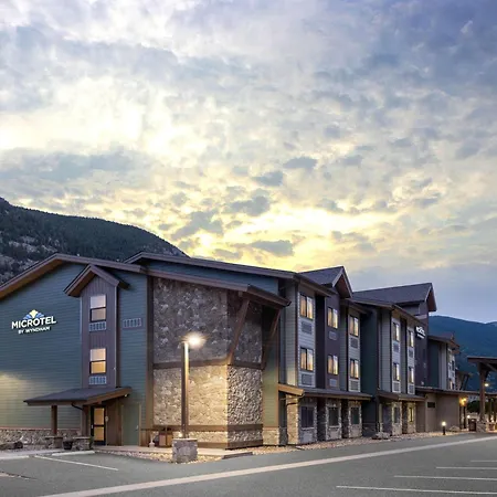 Microtel Inn & Suites By Wyndham Georgetown Lake-3