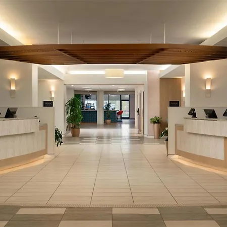 Doubletree By Hilton Virginia Beach-3