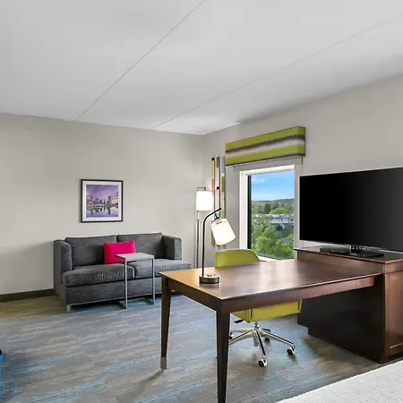 Hampton Inn & Suites Baltimore/Woodlawn-2