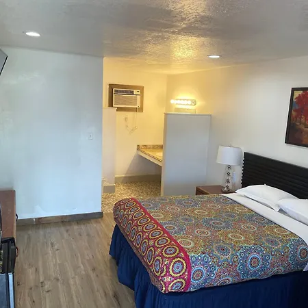 Gulfway Motel And Restaurant-3