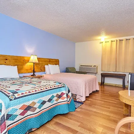 Lake Country Inn-2