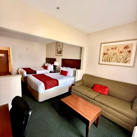 Ramada By Wyndham Denver International Airport-3