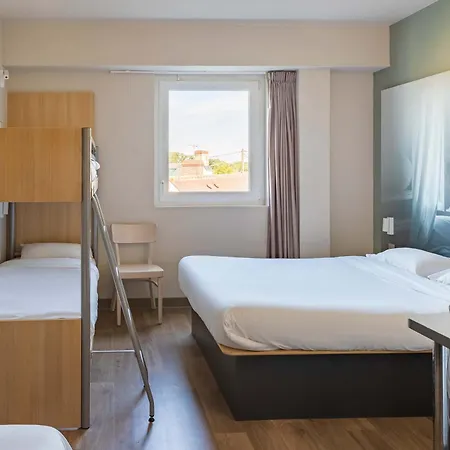 B&B HOTEL Orleans Saint-Jean de Braye-2