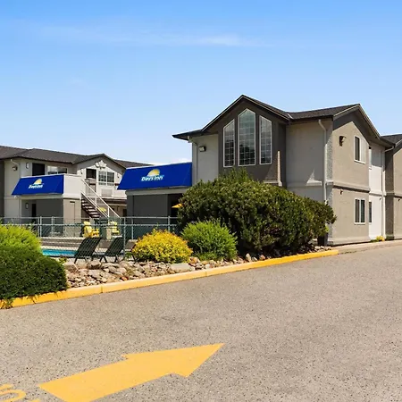 Days Inn By Wyndham Kelowna-2