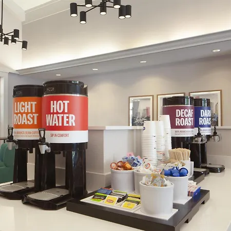 Hampton Inn & Suites Tampa-North-2