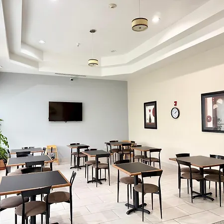 Quality Inn & Suites Greenville I-65-3