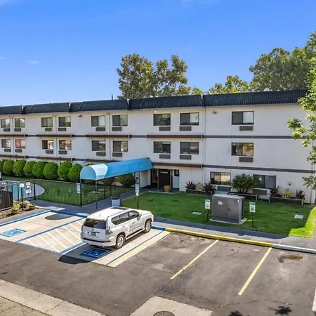 Days Inn By Wyndham Woodland-3