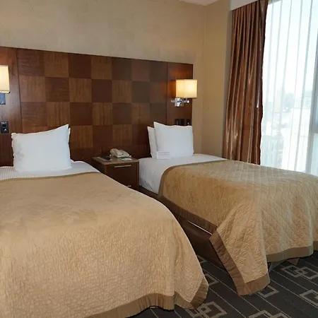 Wyndham Garden Chinatown-2