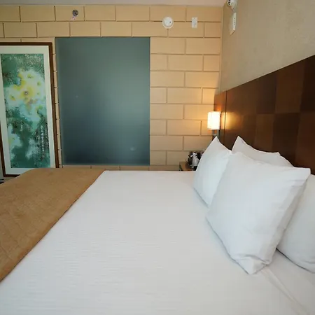 Wyndham Garden Chinatown-2