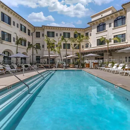 Cambria Hotel Calabasas - Malibu-3
