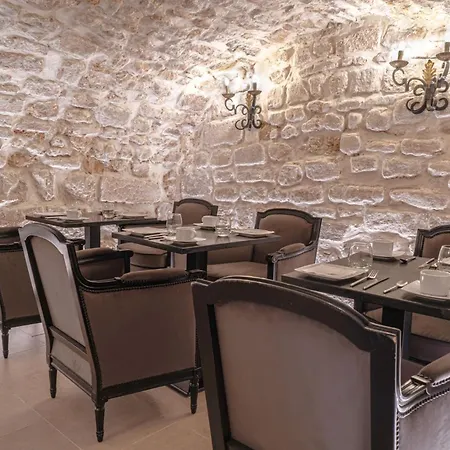 Hotel Saint-Louis Marais-2