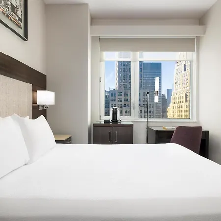 Hilton Garden Inn New York - Times Square Central-3