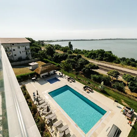 Lago Del Sol-2