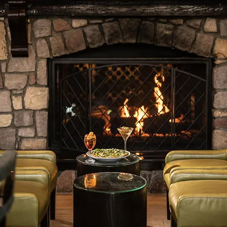 The Inn At Fox Hollow Hotel-3