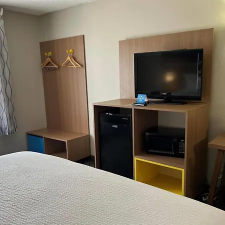 Days Inn By Wyndham West Des Moines - Clive-2