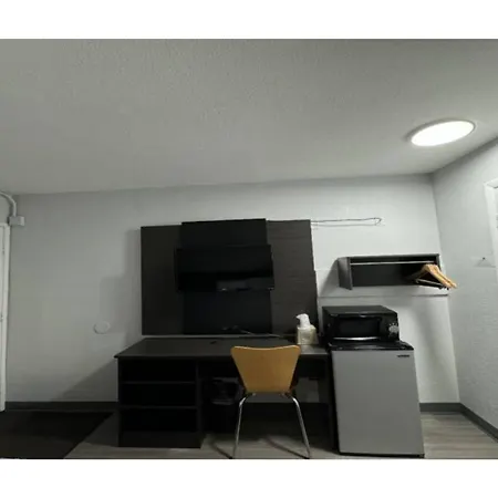 Motel 6-Janesville, Wi-2