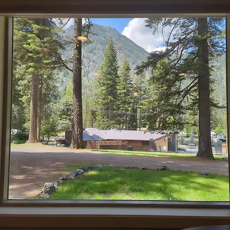 Eagle Cap Chalets-2