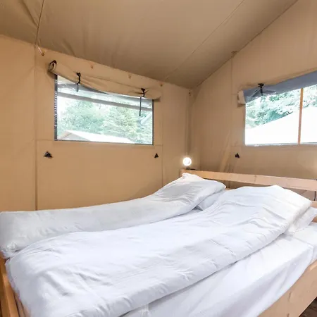 Landal Glamping Neufchateau-3