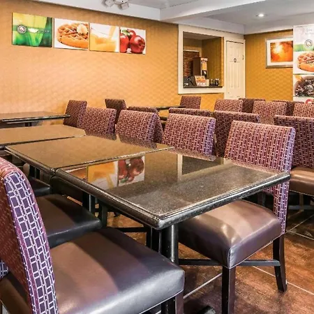 Quality Inn-3