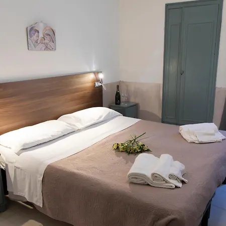 Hotel Il Vicoletto-3