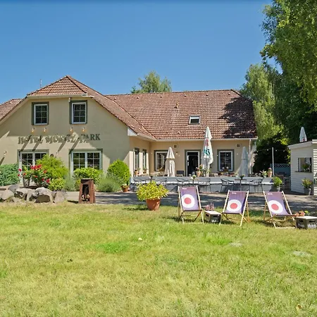 Hotel Müritz-Park-3