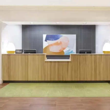 Spark By Hilton Toronto Airport-2