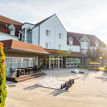 Thermenhotel Kurz-3