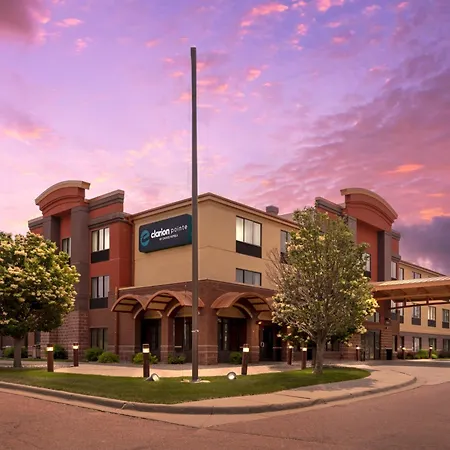 Clarion Pointe Sioux Falls Airport-2
