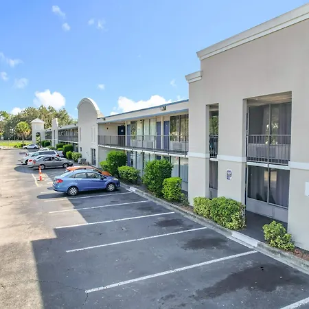 Stayable Lakeland-3