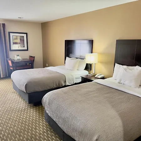 Quality Inn & Suites Pine Bluff-2