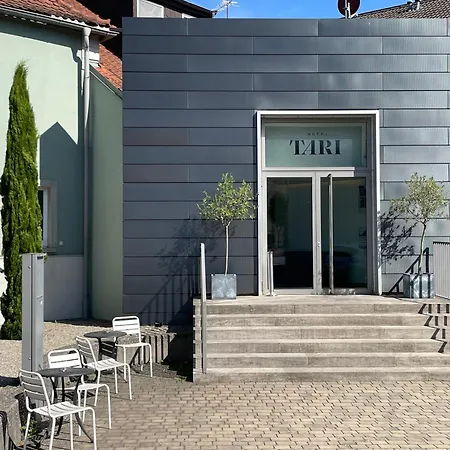 Hotel Tari-3