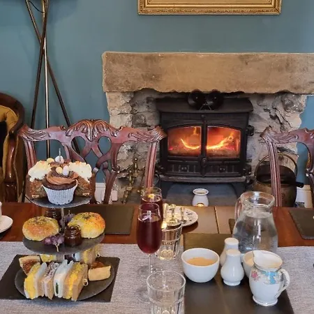 Ivy Guest House-3