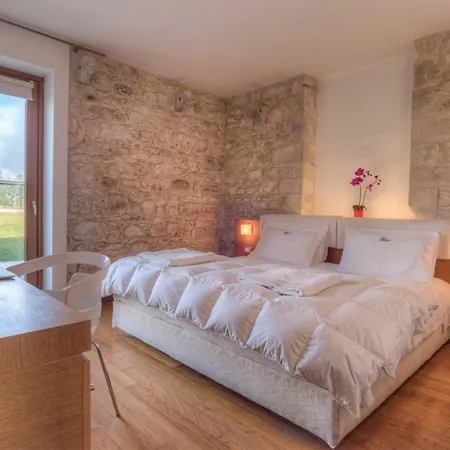 New Villa Carlotta-2