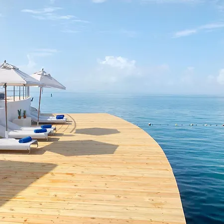 The Bannister Hotel & Yacht Club-3