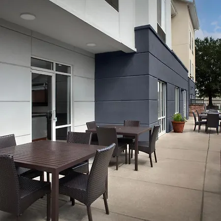 Fairfield Inn & Suites By Marriott Rogers-3
