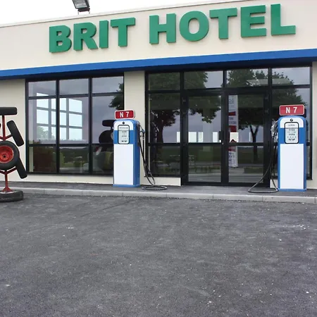 Brit Hotel Montargis-3