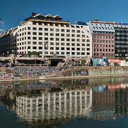 Radisson Red Hotel, Vienna-2