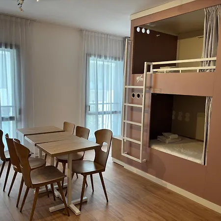 Apparthotel Privilodges Toulon Centre Gare-3